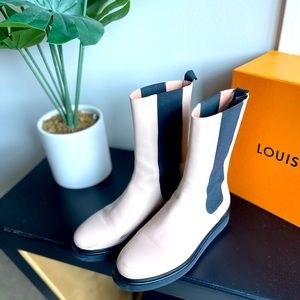 Authentic Legres Chelsea boots